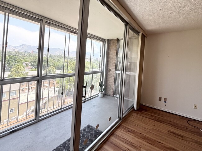 Building Photo - 710 E 200 S