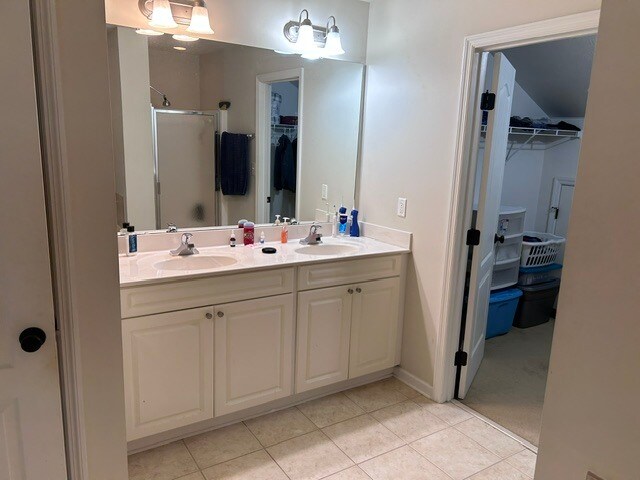 Master Bathroom - 1412 Leigh Ct
