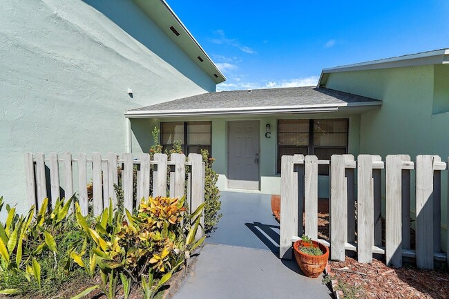 Building Photo - 431 Jupiter Lakes Blvd