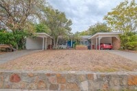 Building Photo - 3900 Dexter Ave