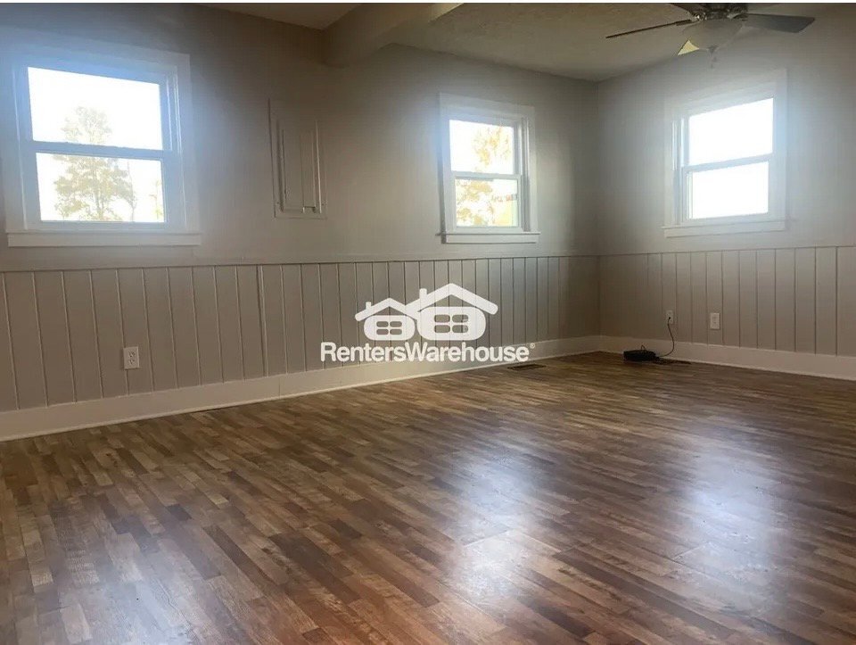 Building Photo - 27783 Pinedale Rd
