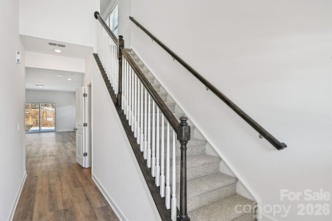 Building Photo - 1257 30th St Ln NE