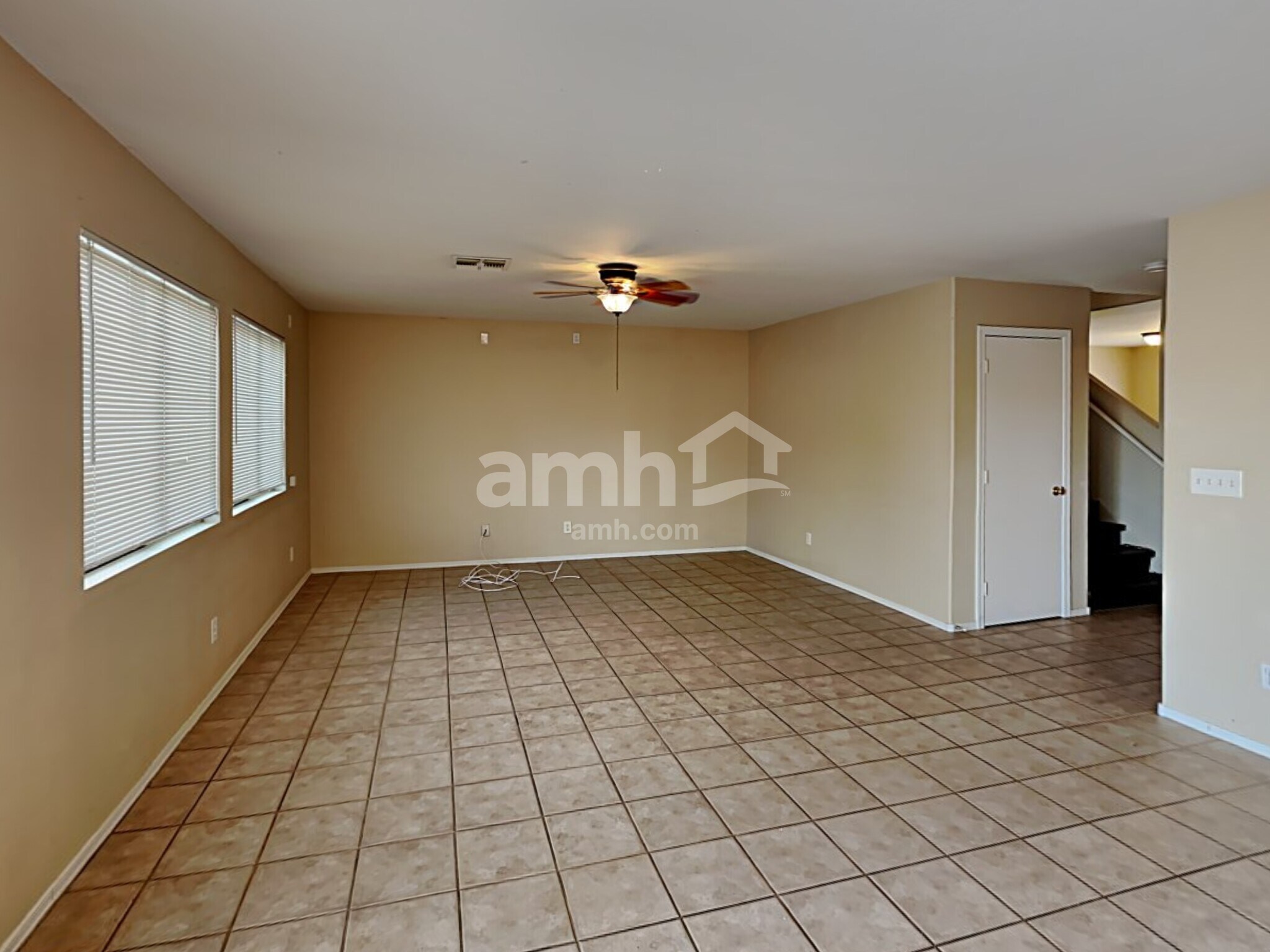 Building Photo - 1102 E Renegade Trl