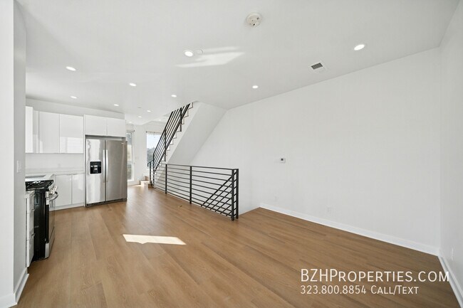 Building Photo - 4525 St Elmo Dr