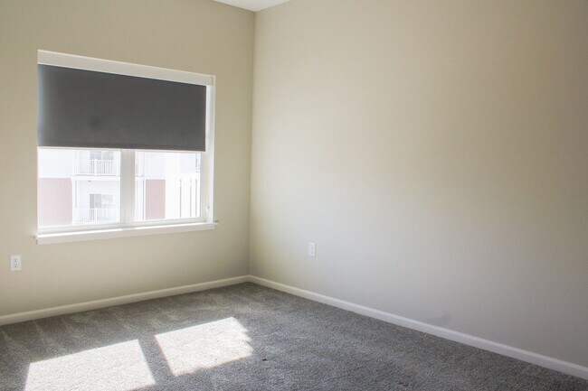 Building Photo - 3281 Redhawk St