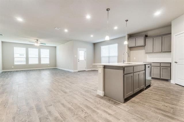 Building Photo - 15525 Canford Ter