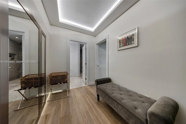 Building Photo - 1141 NE 90th St