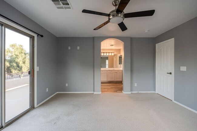 Building Photo - $3,500 For Lease Starting June 1, 2026 4 beds-2.5 Baths 2,421 Sq. Ft.  Amazing Gilbert 85298 Home...