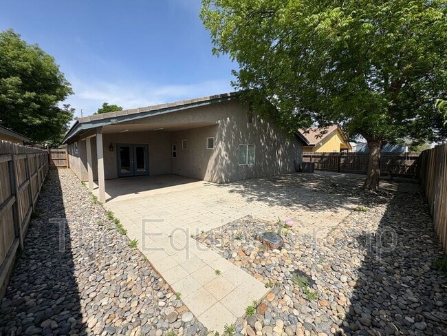 Building Photo - 1040 N Sumter Ct