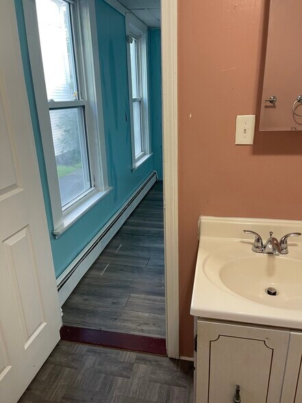 Building Photo - 741 N Montello St