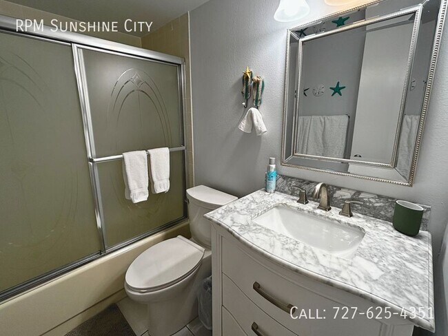 Building Photo - 5724 La Puerta Del Sol Blvd S