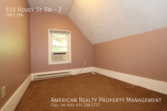 Building Photo - 810 Hovey St SW