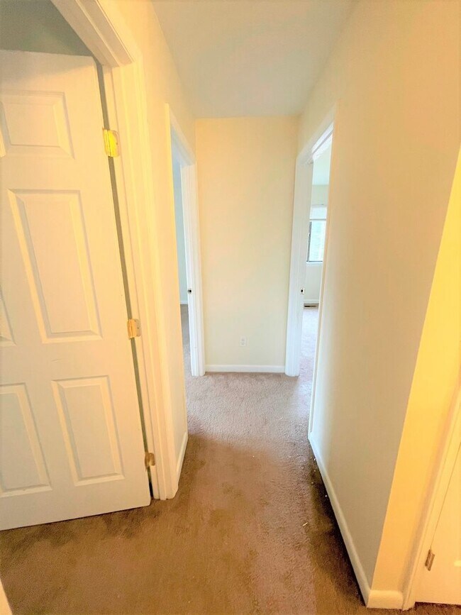 Building Photo - Spacious 3 bedroom in Finley Forest offers convenient location and neighborhood amenities