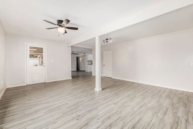 Building Photo - Home For Rent in Cavalier Estates!