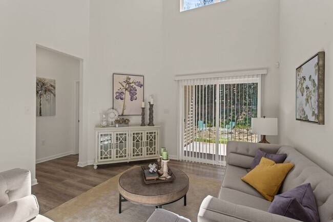 Building Photo - Stunning new 3-bedroom townhouse now avail...