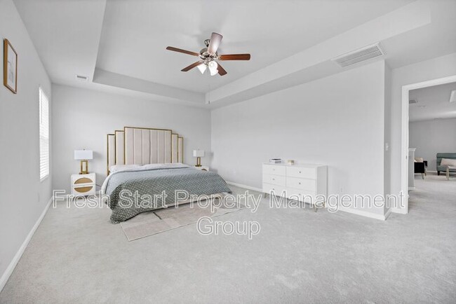 Building Photo - 300 Barony Pl Dr