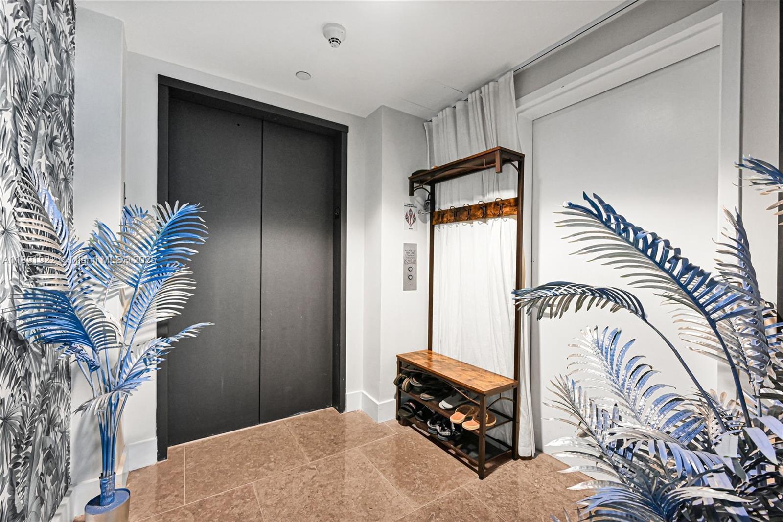 Building Photo - 900 Biscayne Blvd