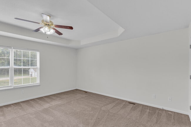 Building Photo - 5015 CARRIE RIDGE Dr