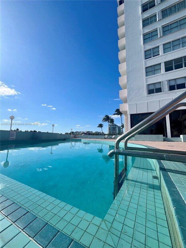 Building Photo - 5838 Collins Ave