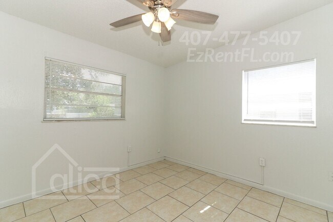 Building Photo - Completely Remodeled 3/1 in Orlando with C...