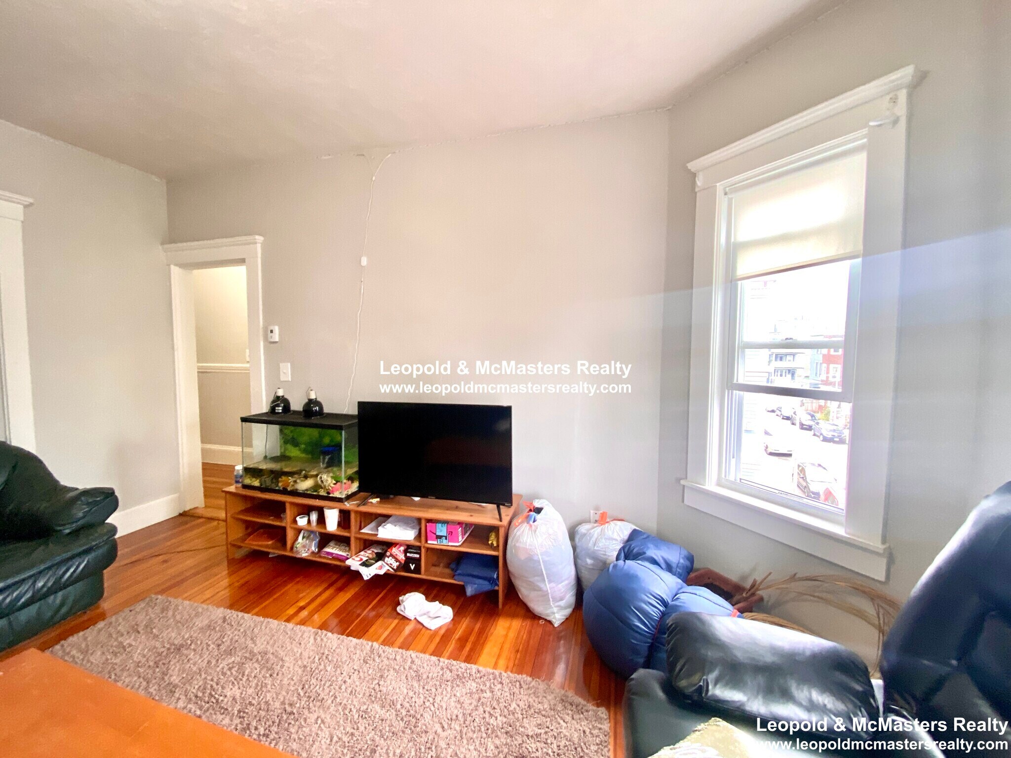 Building Photo - 19 Roseclair St