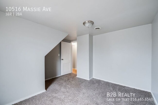 Building Photo - 10516 Massie Ave