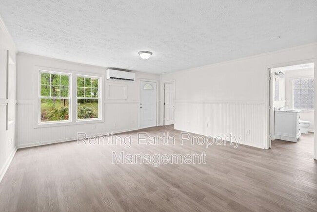 Building Photo - 207 Jemison St