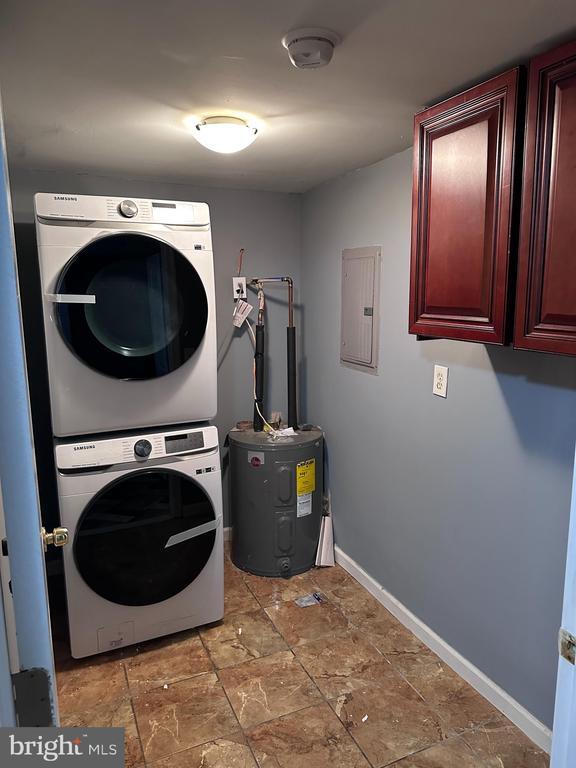 Building Photo - 7000 Forrest Ave