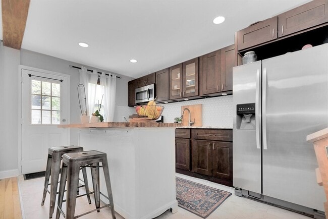 Building Photo - 120 64th St