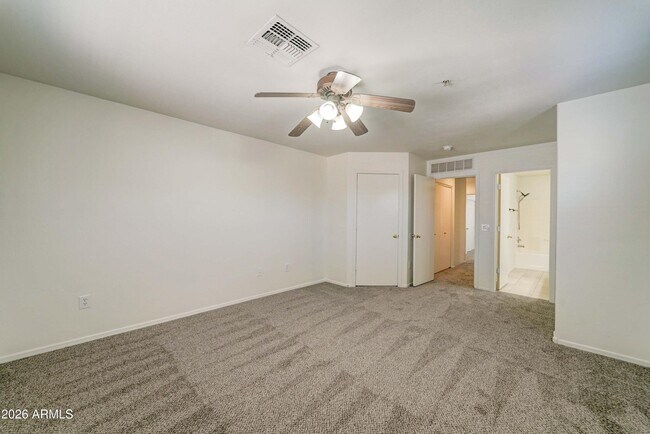 Building Photo - 15635 N 29th St