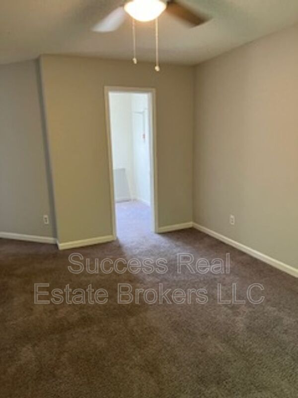 Building Photo - 5335 Willow Park Blvd