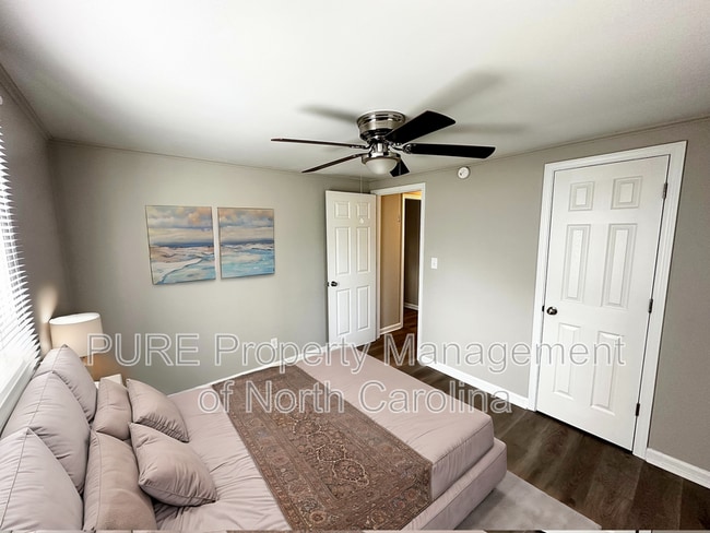 Building Photo - 606 Carver Dr