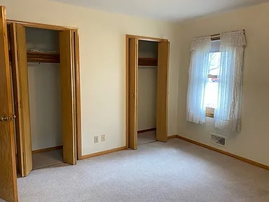 Building Photo - 914 Sommerville St S
