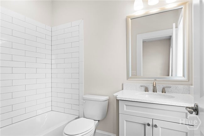 Primary Photo - 429 Port St