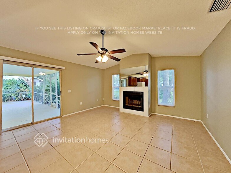 Building Photo - 2275 Cork Oak St W