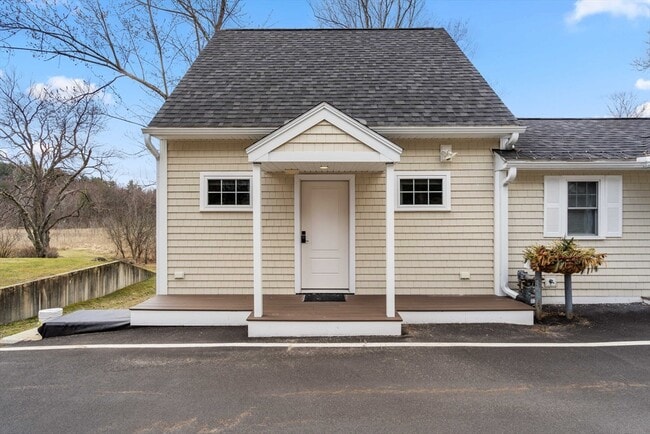 Primary Photo - 48 Boston Rd