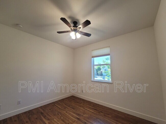 Building Photo - 4542 Streambed Dr