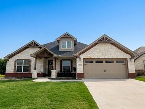 Building Photo - 4-Bedroom House for Rent in Temple