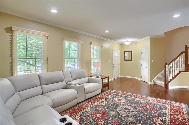 Building Photo - 391 Marshall Heights Dr