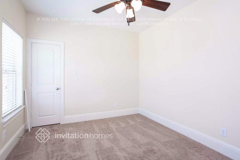 Building Photo - 1307 Ainsley Way Dr