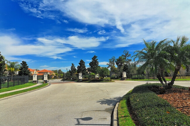 Building Photo - 8280 Villa Grande Ct