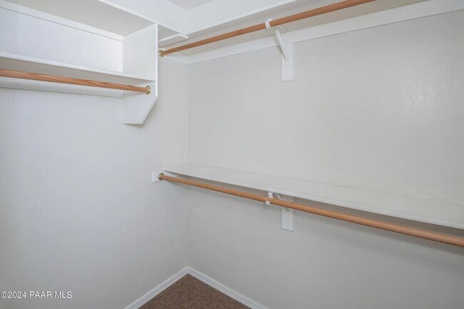 Building Photo - 1455 N Steuer Dr