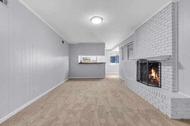 Building Photo - 1130 Wheaton St