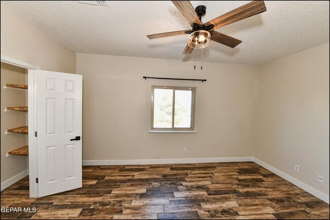 Building Photo - 3413 Tea Rose Pl