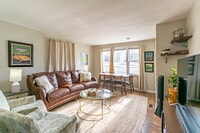 Building Photo - Furnished, All Inclusive Mid-term Lease!