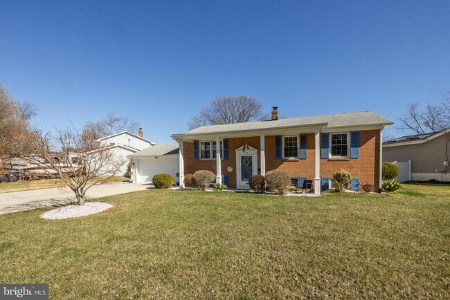 Building Photo - 120 Marta Dr