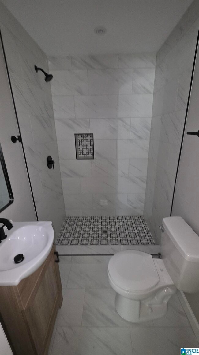 Building Photo - 955 3rd Ave NW