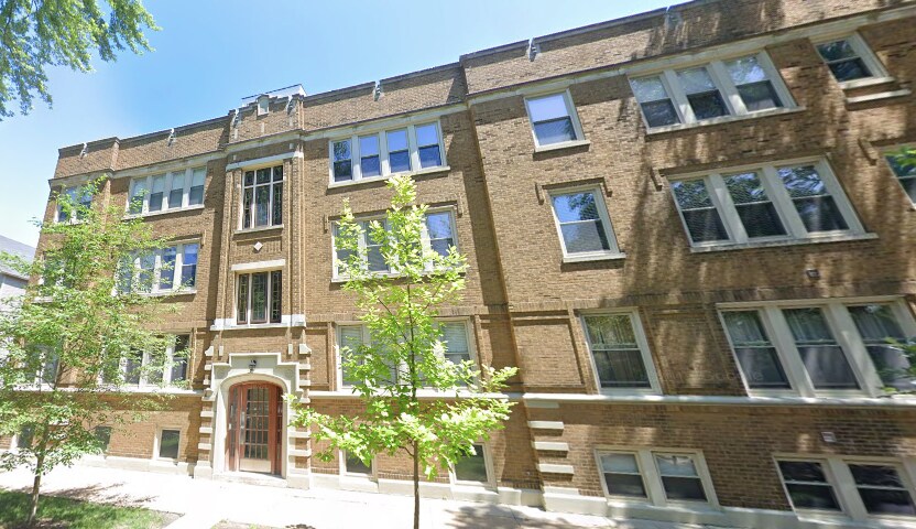 Building Photo - 3810 N Marshfield Ave