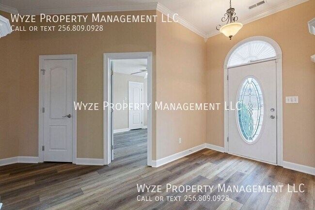 Building Photo - 104 Hardiman Pl Ln