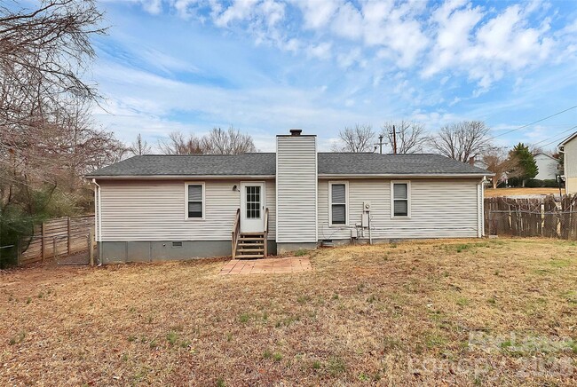 Building Photo - 1406 Pleasant Plains Rd